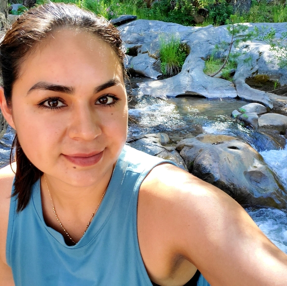 Meet your Posher, Claudia - Picture 6 of 7